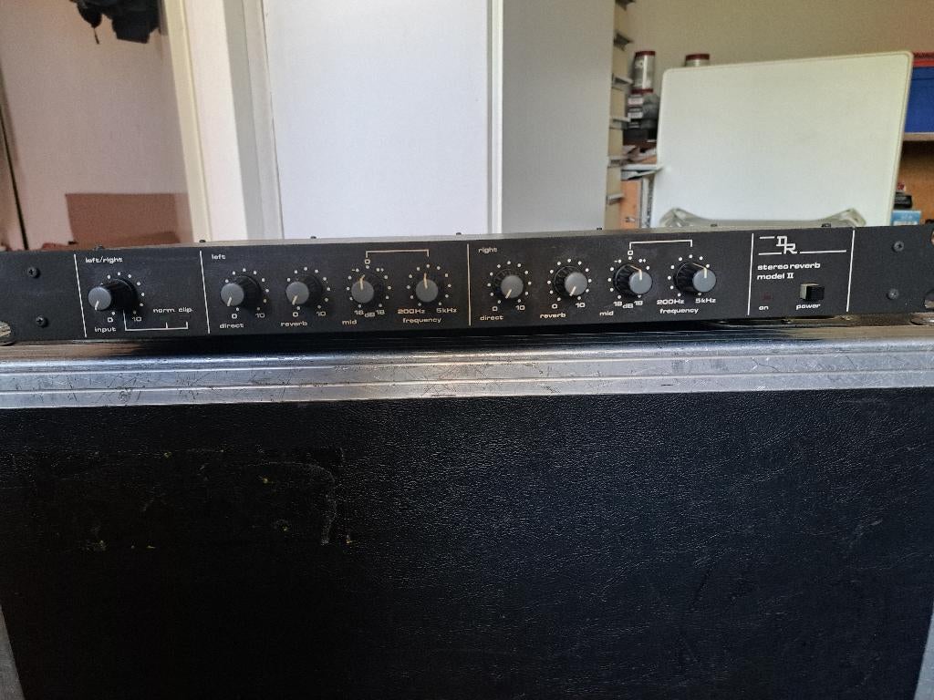 D&R Stereo Spring Reverb Model II, Ophalen of Verzenden, Zo goed als nieuw, Audio