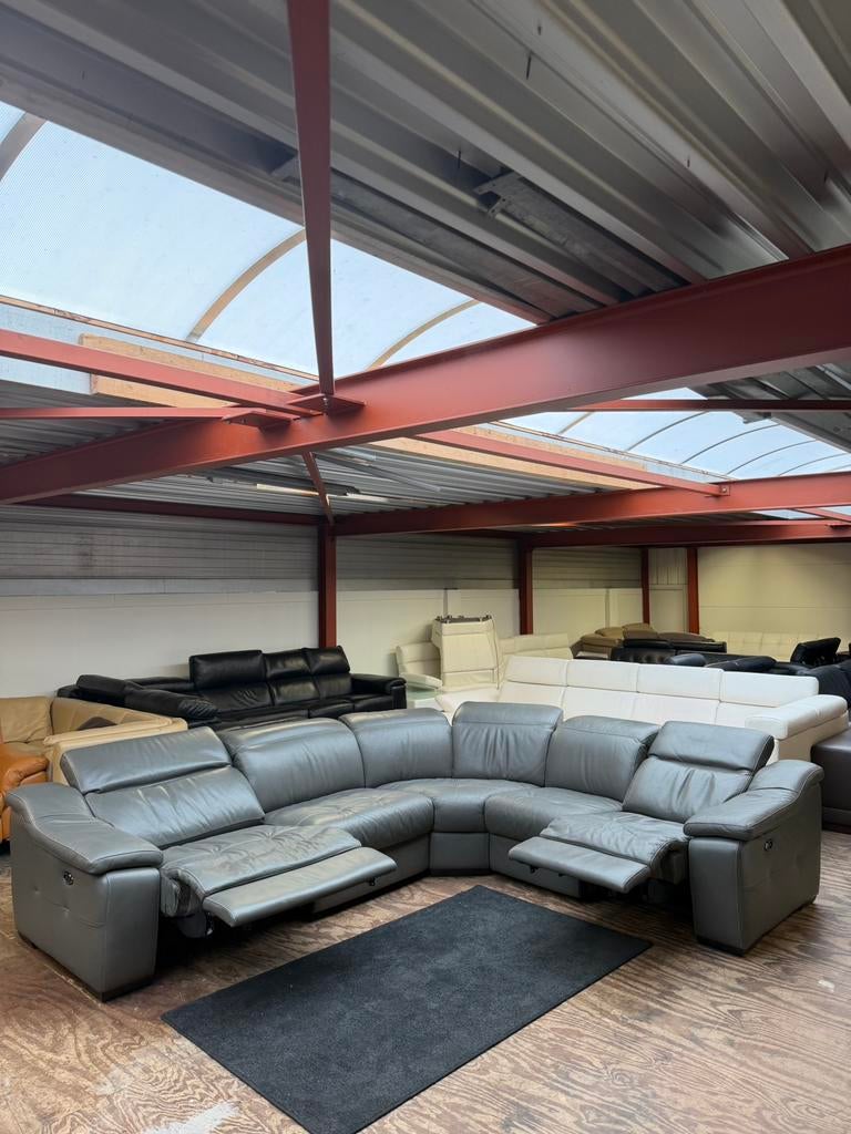 Leren hoekbank taupe kleur relax bank bankstel Z.G.A.N., 2871SK, Mariansoliak8@gmail.com, Ophalen of Verzenden, Zo goed als nieuw