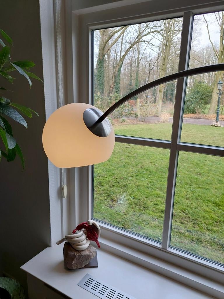 Dimbare vloerlamp met boog,  matglazen bol, Ophalen of Verzenden, 150 tot 200 cm
