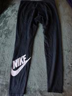 Nike legging maat L met logo op de achterkant, Kleding | Dames, Zwart, Maat 42/44 (L), Nike, Ophalen of Verzenden