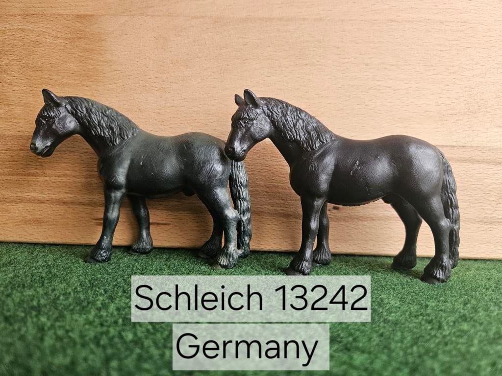 Schleich 13242 Friese hengst uit 1999, Ophalen of Verzenden, Zo goed als nieuw, Paard, Beeldje of Figuurtje