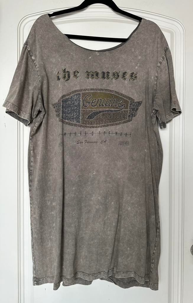 Moost Wanted, off shoulder (moost & the muse) t shirt dress, Maat 38/40 (M), Overige kleuren, Ophalen of Verzenden, Zo goed als nieuw