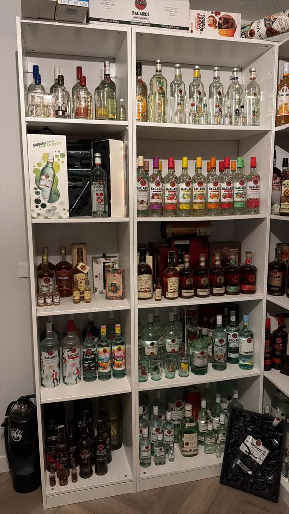 GEZOCHT Bacardi flessen, Verzamelen, Merken en Reclamevoorwerpen, Ophalen of Verzenden, Zo goed als nieuw, Gebruiksvoorwerp