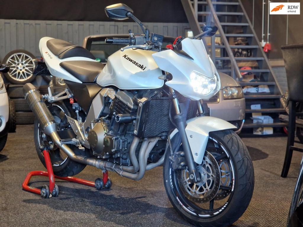 Kawasaki Z 750 Parelmoerwit metallic, Sportuitlaat, Autohuis uden, Bedrijf, Autohuisuden@live.com