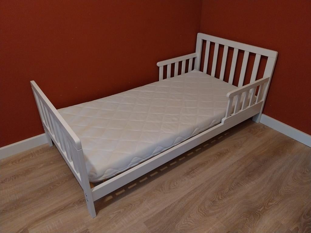 Juniorbed wit 70x140 cm met matras en lattenbodem, Ophalen