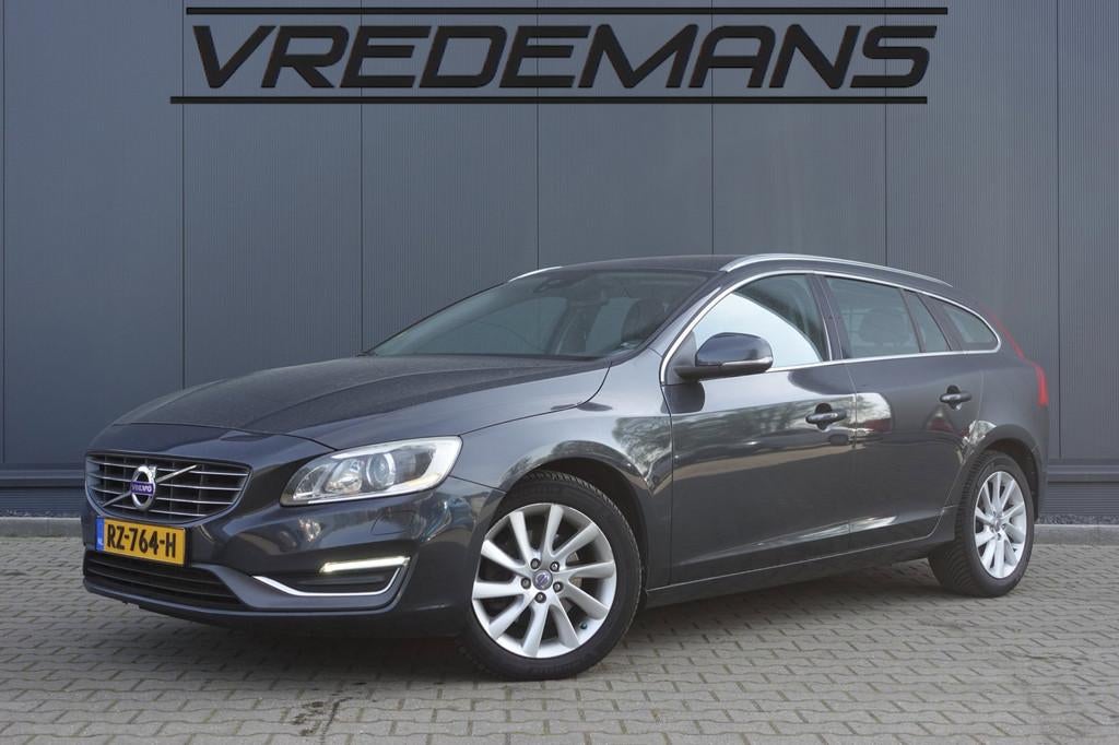 Volvo V60 2.0 D4 Summum, Auto's, 1502 kg, 4 cilinders, 23 km/l, Leder
