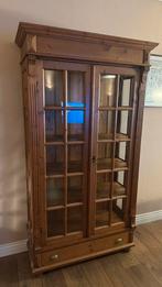 Grenen vitrinekast, Ophalen, Gebruikt, 25 tot 50 cm, Met deur(en)