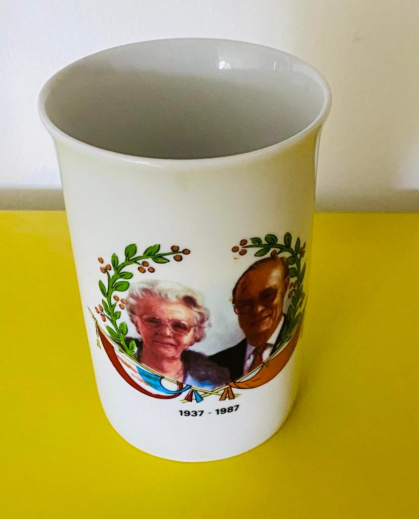 Oranje jubileum 50 jaar Juliana en Bernhard getrouwd 1987, Verzamelen, Ophalen of Verzenden, Zo goed als nieuw, Servies