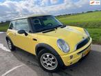 Mini Mini 1.6 One / knalgeel keurige auto !, Voorwielaandrijving, 15 km/l, Gebruikt, 4 stoelen