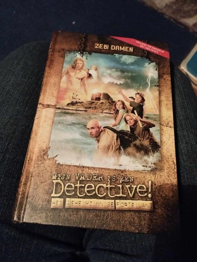 Mijn vader is detective, Ophalen, Zo goed als nieuw, Zebi damen, Fictie