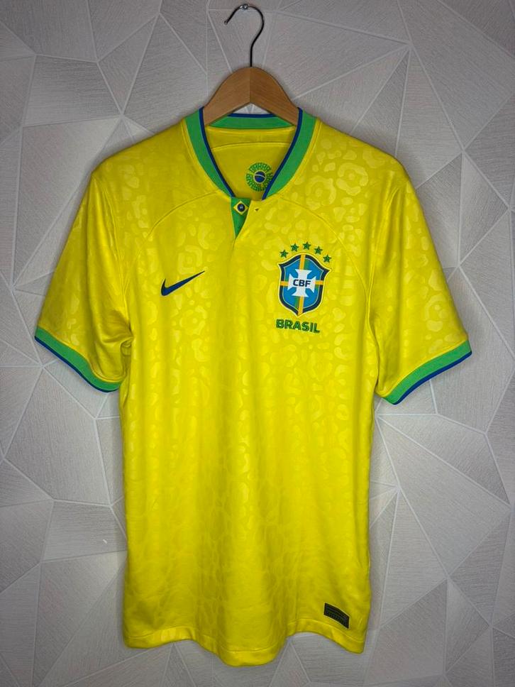 Brazilië Thuis 2022/2023, Sport en Fitness, Voetbal, Zo goed als nieuw, Shirt, Maat M, Ophalen of Verzenden