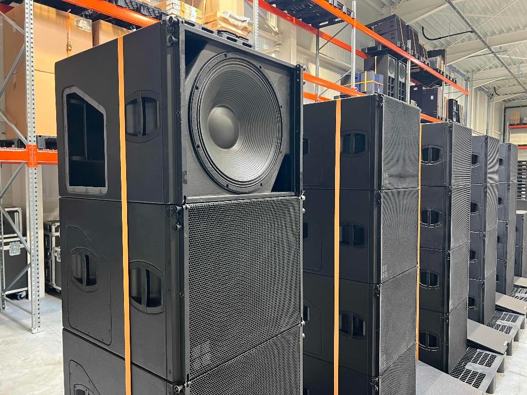 d&b audiotechnik Y-SUB 18"/12" + cover (22x), Overige merken, Gebruikt, Subwoofer, Ophalen of Verzenden