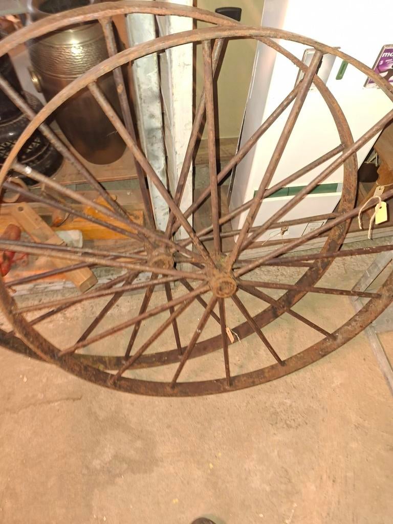 Smeedijzeren wielen, Antiek en Kunst, Ophalen