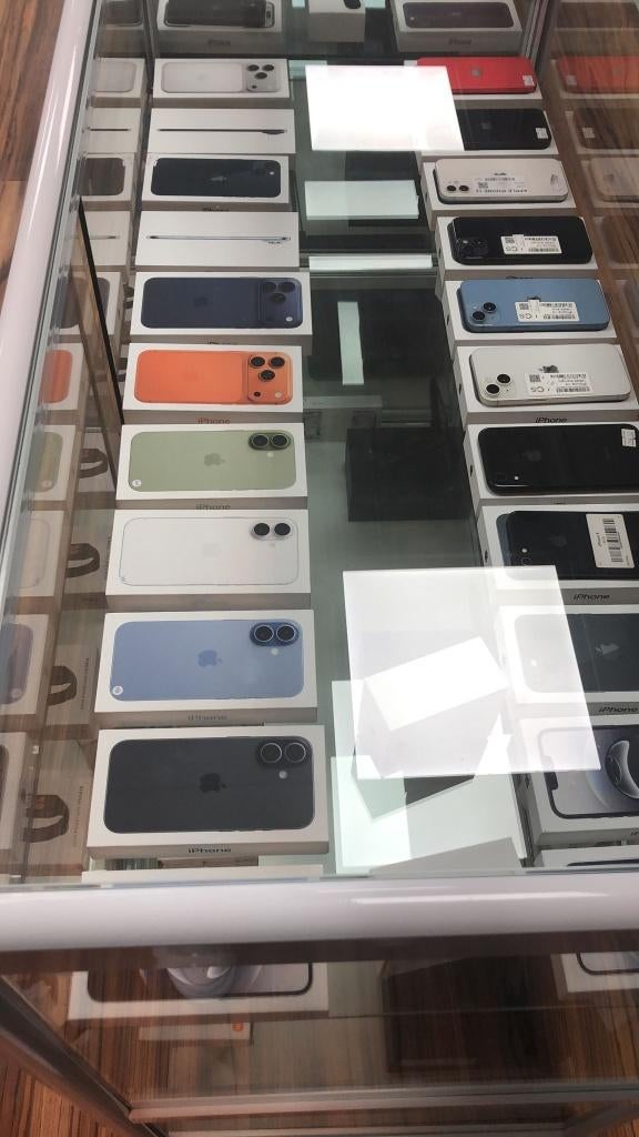 iphone 17 series / ipad  2025 / ipad pro 12.9 4th  256GB, Ophalen, Zo goed als nieuw, Overige typen, Apple iPhone