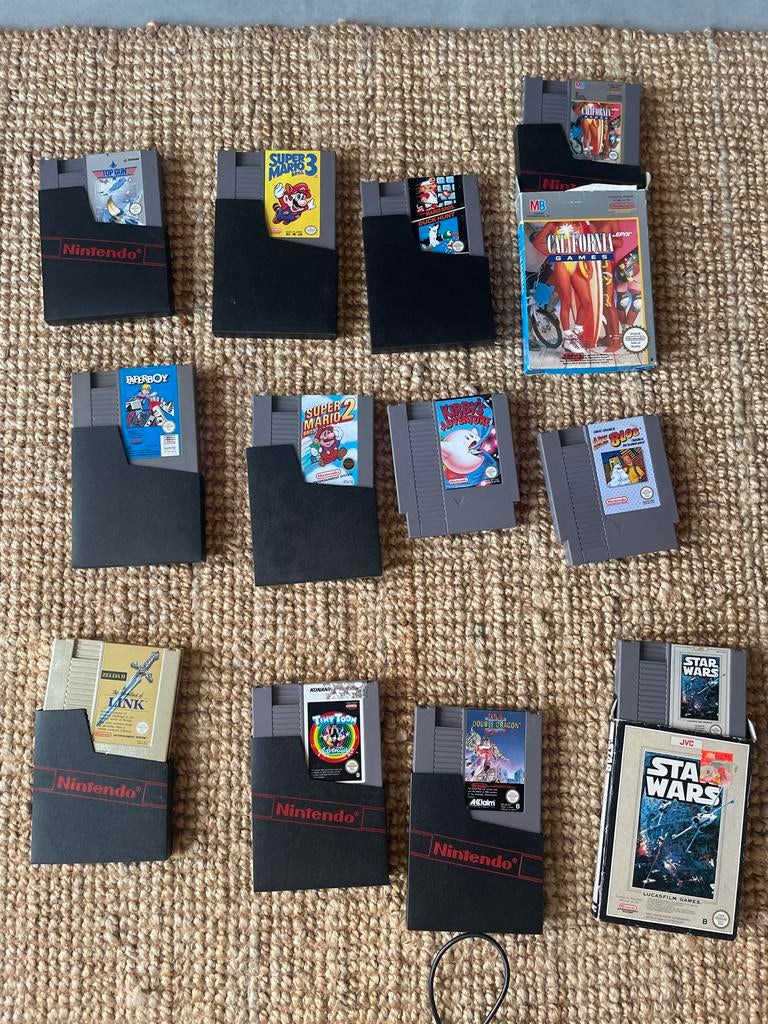 NES Console met 2 controllers, pistool en 13 topgames!, Ophalen, Gebruikt, Overige genres, 2 spelers