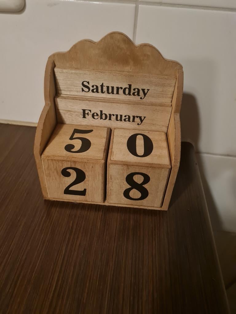 Houten blokken jaar kalenders, Ophalen of Verzenden, Jaarkalender, Zo goed als nieuw