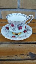 Paragon kop en schotel tweekleurig porselein met rozen, Ophalen of Verzenden