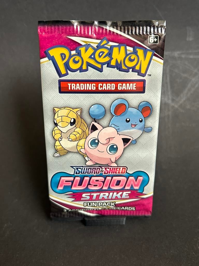 Fusion Strike Sampling Pack, Hobby en Vrije tijd, Verzamelkaartspellen | Pokémon, Zo goed als nieuw, Ophalen of Verzenden