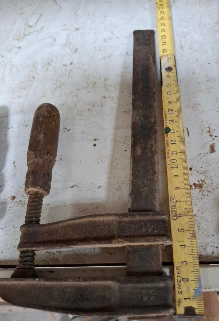 Oude robuuste lijmklem / schroefklem, Ophalen, Gebruikt