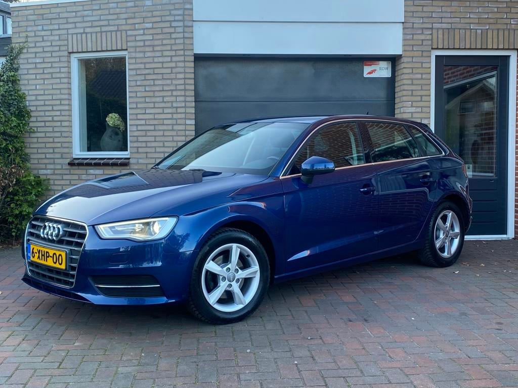 Audi A3 1.4 150pk DSG PDC CRUISE NAVIGATI BLUETOOTH TREKHAAK, Auto's, 4 cilinders, 150 pk, Leder en Stof, Origineel Nederlands