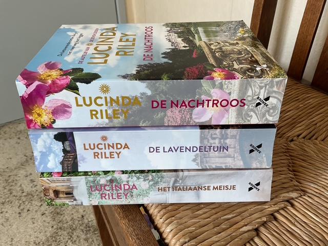 3 mooie romans van Lucinda Riley, Europa overig, Lucinda Riley, Ophalen of Verzenden, Zo goed als nieuw