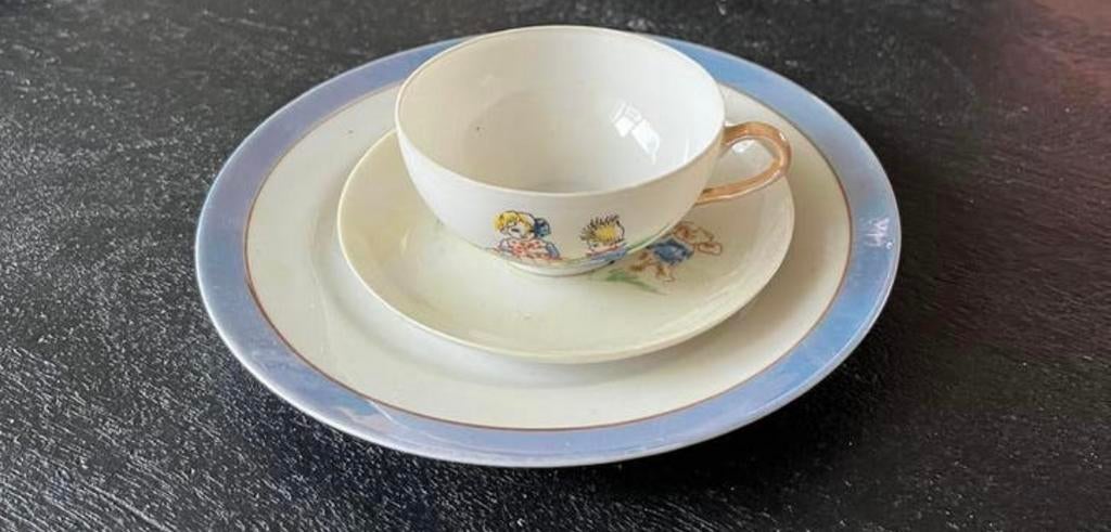 Porselein KINDERBORDJE EN KOP/SCHOTEL, Antiek en Kunst, Antiek | Servies los, Verzenden