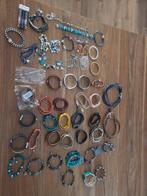 PAKKET met ruim 50 ARMBANDEN...nieuw,zgan,gedragen..., Ophalen of Verzenden, Zo goed als nieuw, Overige kleuren, Overige materialen