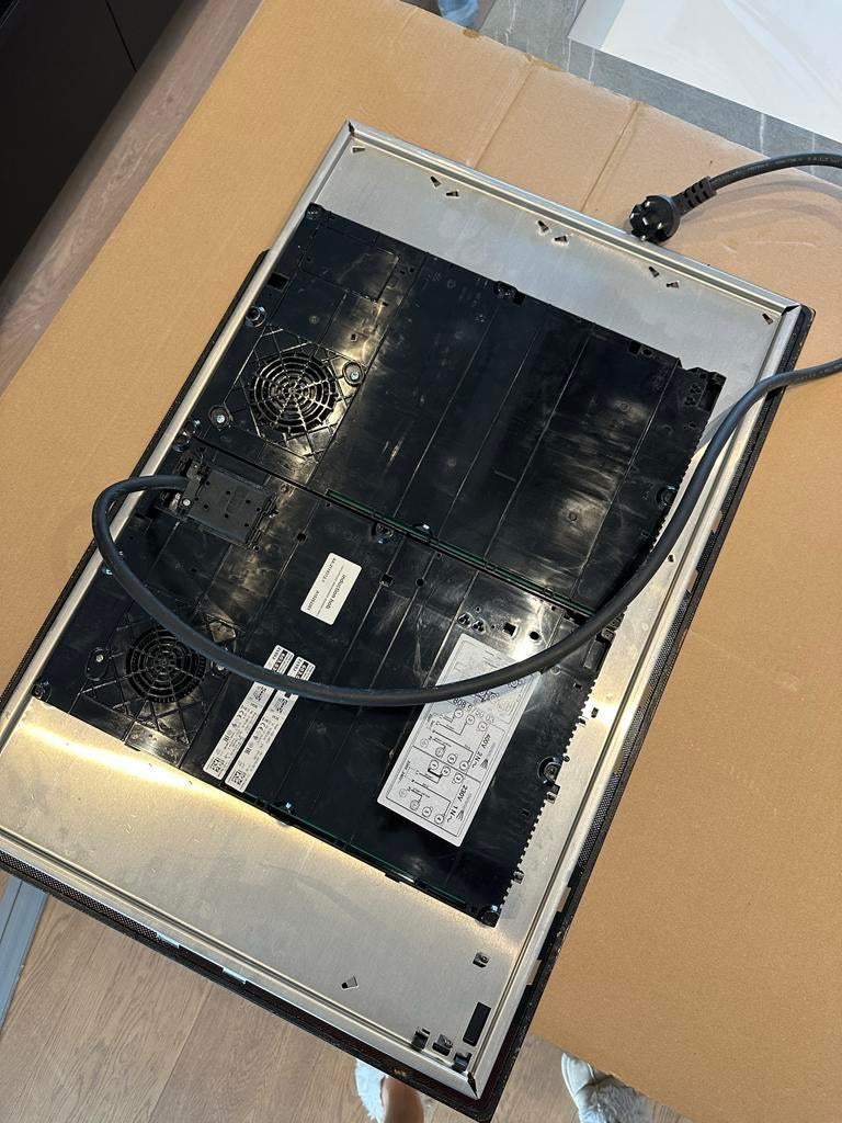 IKEA kookplaat (2019) - Glas gebarsten, werkt prima, Witgoed en Apparatuur, Gebruikt, Inbouw, Inductie, 4 kookzones