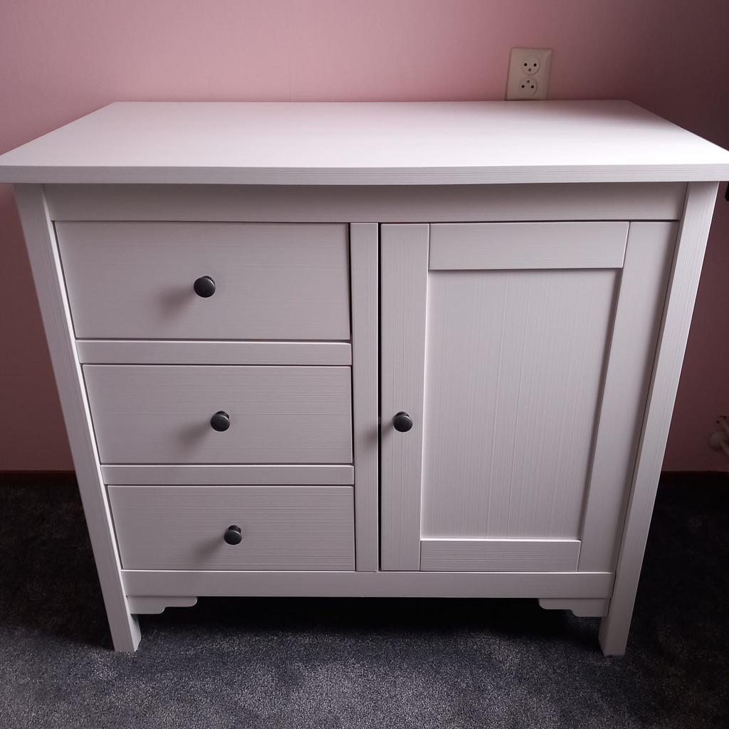 Babykamer - Ledikant & Commode - TWF serie figaro / wit, Kinderen en Baby's, Kinderkamer | Complete kinderkamers, Ophalen, Zo goed als nieuw