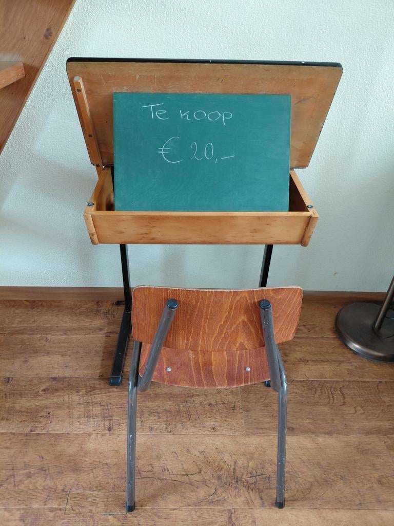 Schoolbankje met krijtbord en stoel, Diversen, Schoolborden, Ophalen, Gebruikt, Krijtbord