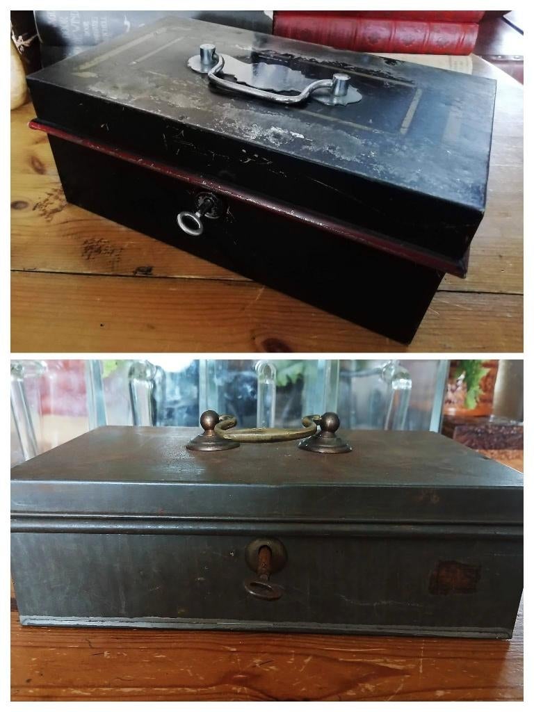 Brocante metalen geldkistje sleutel 2 modellen, Antiek en Kunst, Ophalen of Verzenden
