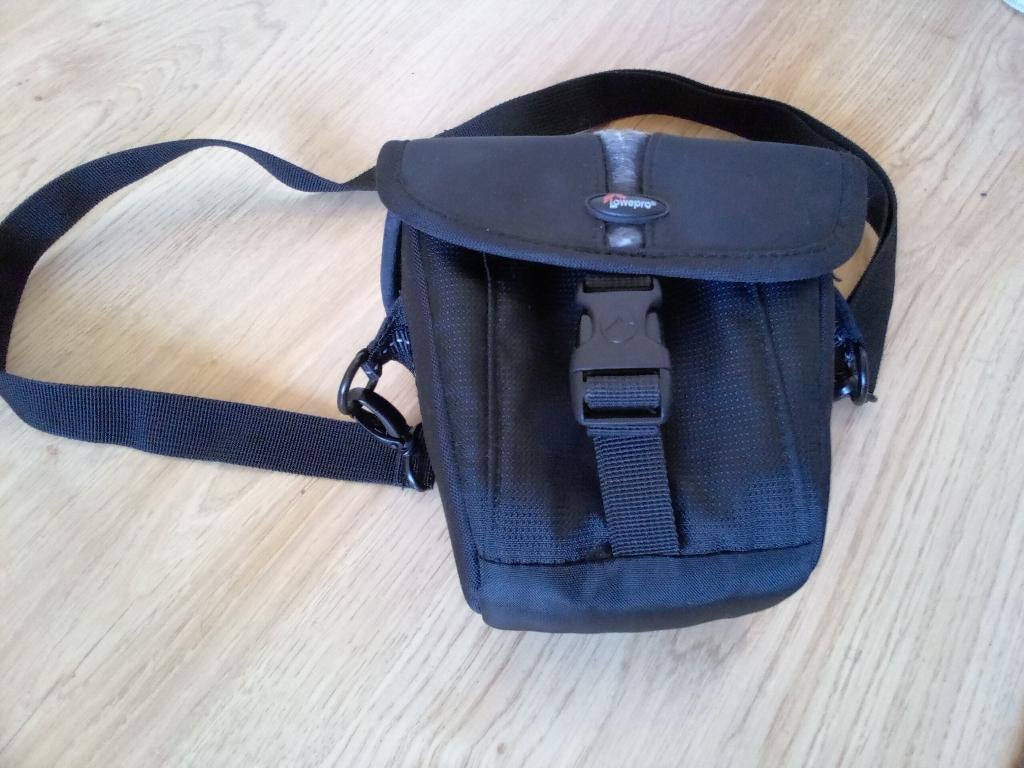 verschillende cameratassen, Audio, Tv en Foto, Ophalen of Verzenden, Zo goed als nieuw, Schoudertas, Lowepro