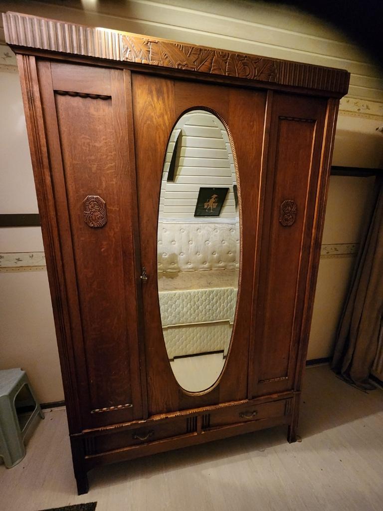 “Oma” kast 200x135x55, Huis en Inrichting, Kasten | Kledingkasten, Ophalen, Gebruikt, “Oma” stijl, 100 tot 150 cm