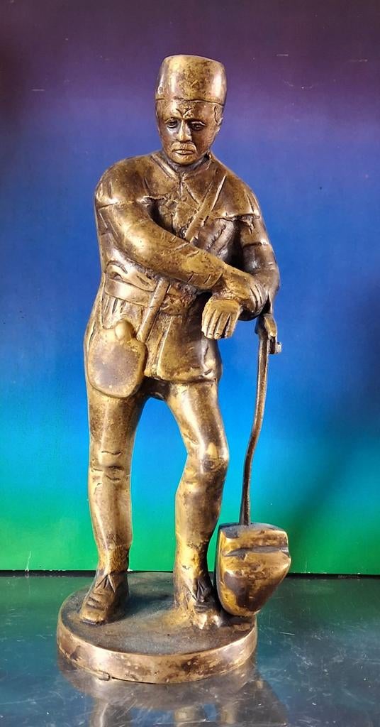 Mijnwerker. Franz Bergmann (1881-1936). Brons.  23 cm., Antiek en Kunst, Ophalen