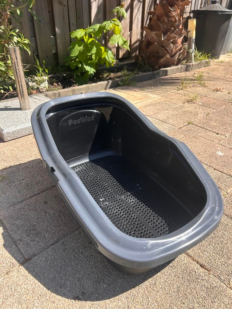 Peewee kattenbak ecominor zwart, Ophalen, Gebruikt