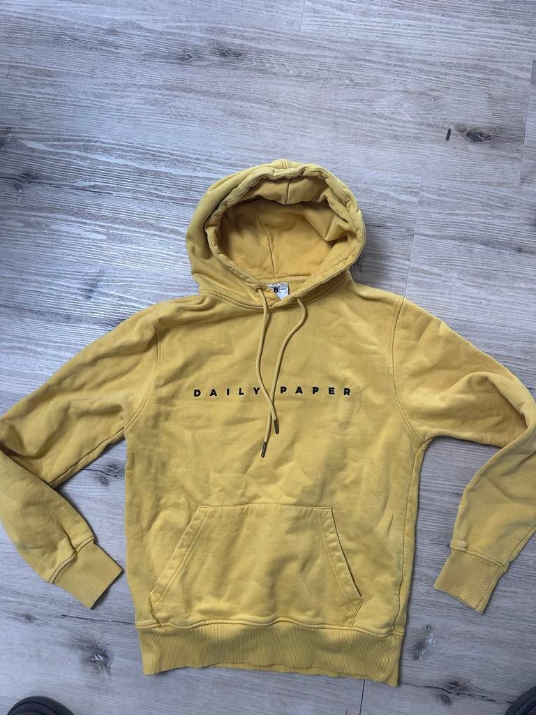Daily Paper trui hoody met capuchon maat xs geel, Ophalen of Verzenden, Zo goed als nieuw, Maat 46 (S) of kleiner, Geel