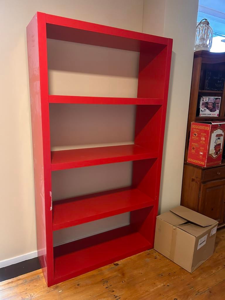 Rode lack boekenkast Ikea, Huis en Inrichting, Kasten | Boekenkasten, Ophalen, Gebruikt, 50 tot 100 cm, 150 tot 200 cm