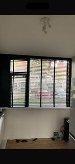 Zwarte houten jaloezieën 205.5cm breed, 160cm - 180 hoog, Ophalen, Gebruikt, Zwart, 200 cm of meer