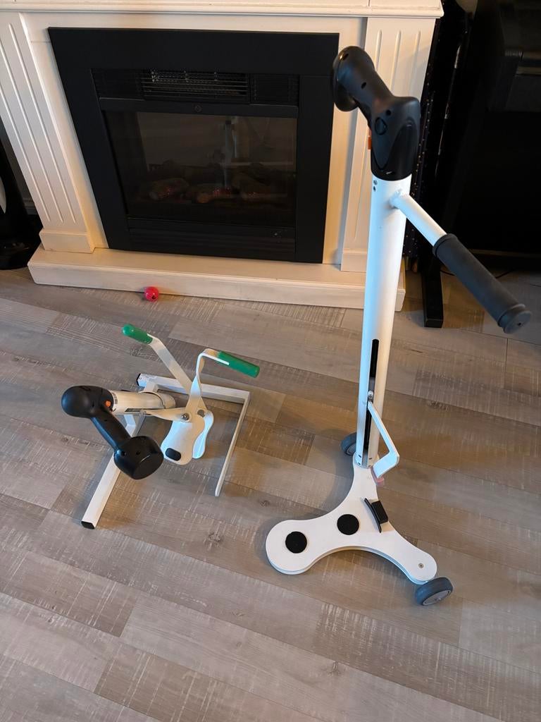 EZ steunkousen aan en uit hulp, Diversen, Verpleegmiddelen, Zo goed als nieuw, Ophalen