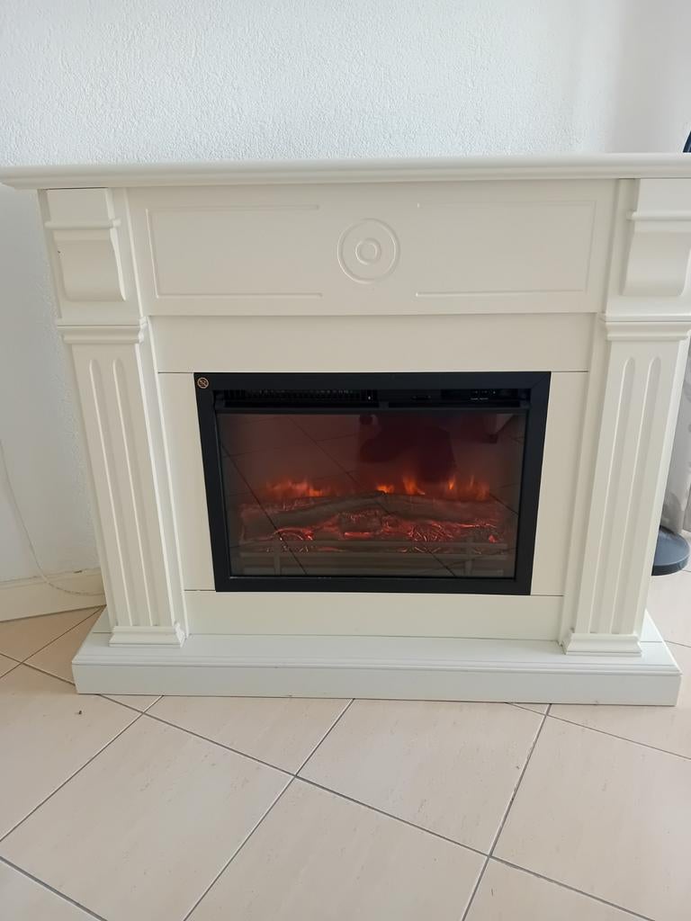 Elektrische haard met verwarmingselement, Huis en Inrichting, Haarden, Ophalen