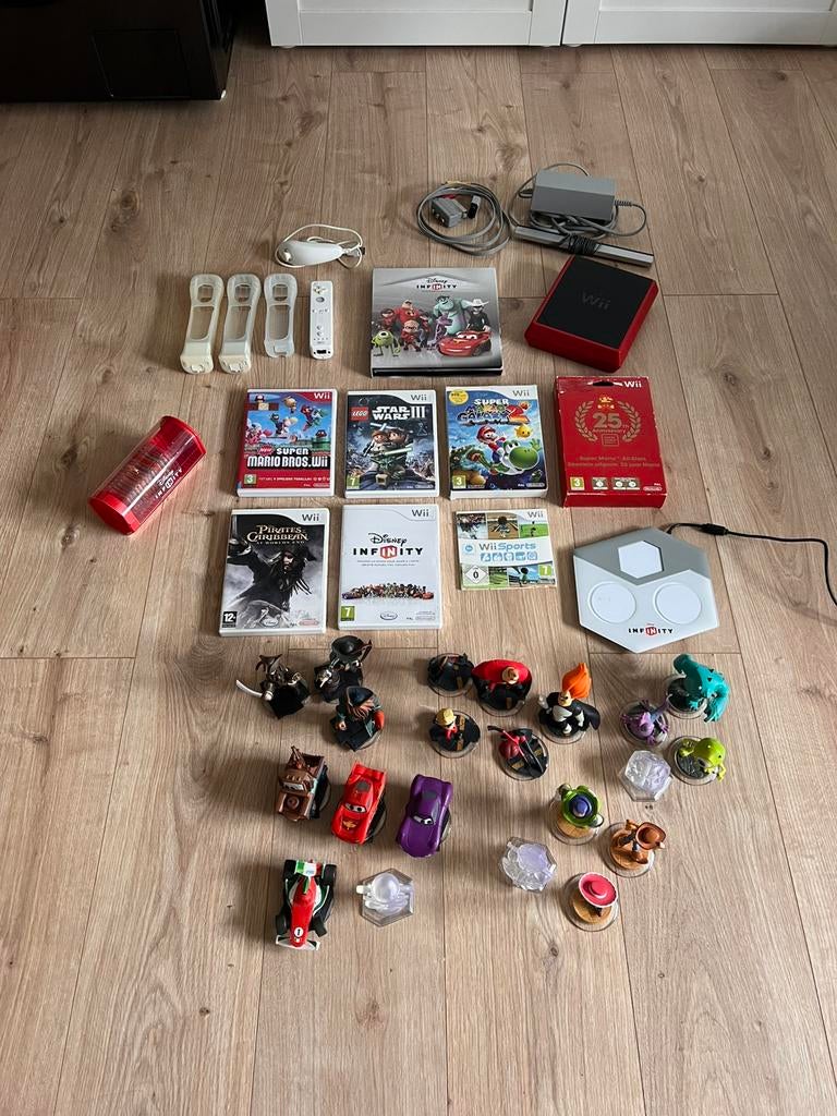 Nintendo Wii pakket compleet + veel games + Disney Infinity, Spelcomputers en Games, Spelcomputers | Nintendo Wii, Ophalen of Verzenden