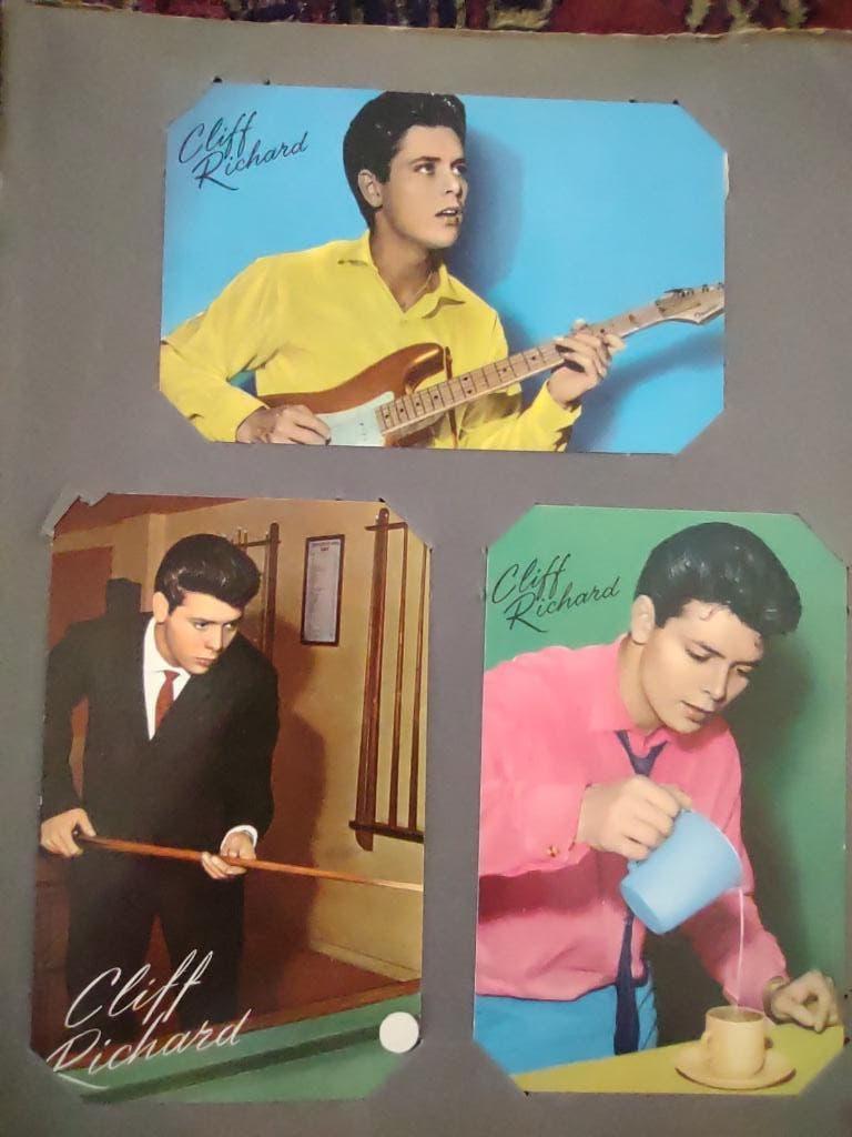 Foto's van oa. Cliff Richard, Adamo etc., Verzamelen, Ophalen of Verzenden, 1960 tot 1980, Ongelopen, Sterren en Beroemdheden