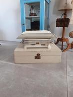 Oude baby weegschaal van de Diaconessenarbeid 1952, Ophalen of Verzenden