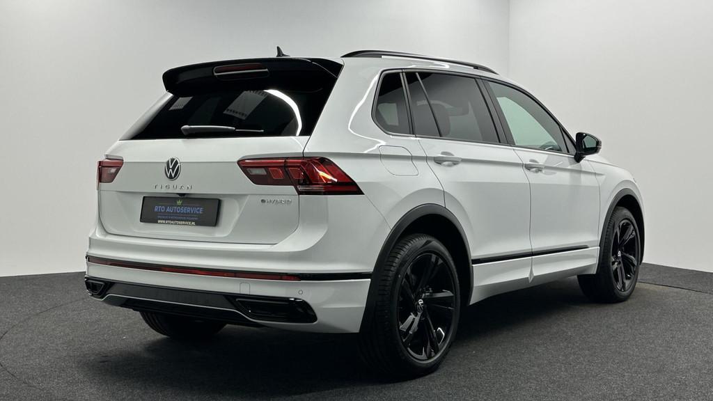 Volkswagen Tiguan 1.4 TSI eHybrid R-Line Business+ TREKHAAK, Met garantie (alle), Wit, Hybride Elektrisch/Benzine, Te koop