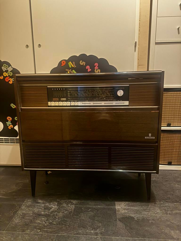 Grundig antiek radio meubel, Ophalen, Gebruikt, Overige materialen, 100 tot 150 cm