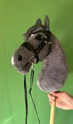 HIB hobbyhorse grijs met hoofdstel, Ophalen of Verzenden, Zo goed als nieuw, Jongen of Meisje