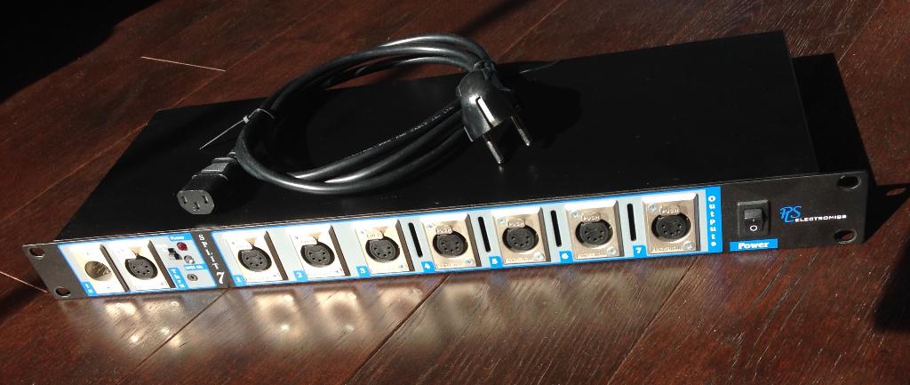 PLS Split7, DMX splitter, 7 optisch geisoleerde kanalen, Ophalen, Zo goed als nieuw, Licht