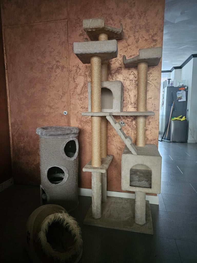 Katten spullen, Ophalen, Zo goed als nieuw, Krabpaal