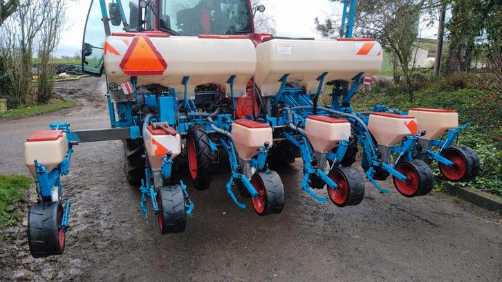 Monosem 6 rij maiszaaimachine met computer 8 rij monoshox, Zakelijke goederen, Agrarisch | Werktuigen, Ophalen of Verzenden