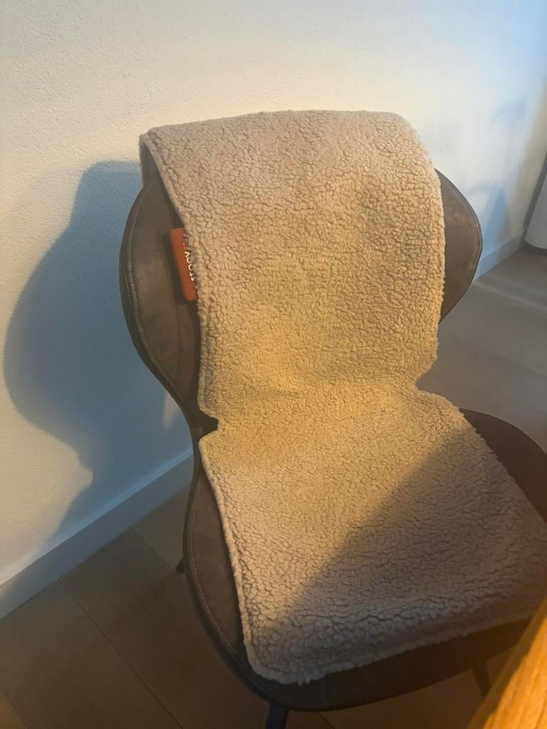 Stoov Big Hug warmte stoel kussen! 40x110 woolly ecru, Ophalen of Verzenden, Zo goed als nieuw